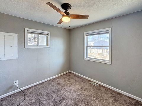 Tiny photo for 2031 N Fairmount Street, Davenport, IA 52804 (MLS # 12555546)