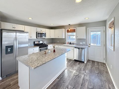 Tiny photo for 2031 N Fairmount Street, Davenport, IA 52804 (MLS # 12555546)