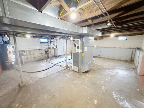 Tiny photo for 2031 N Fairmount Street, Davenport, IA 52804 (MLS # 12555546)