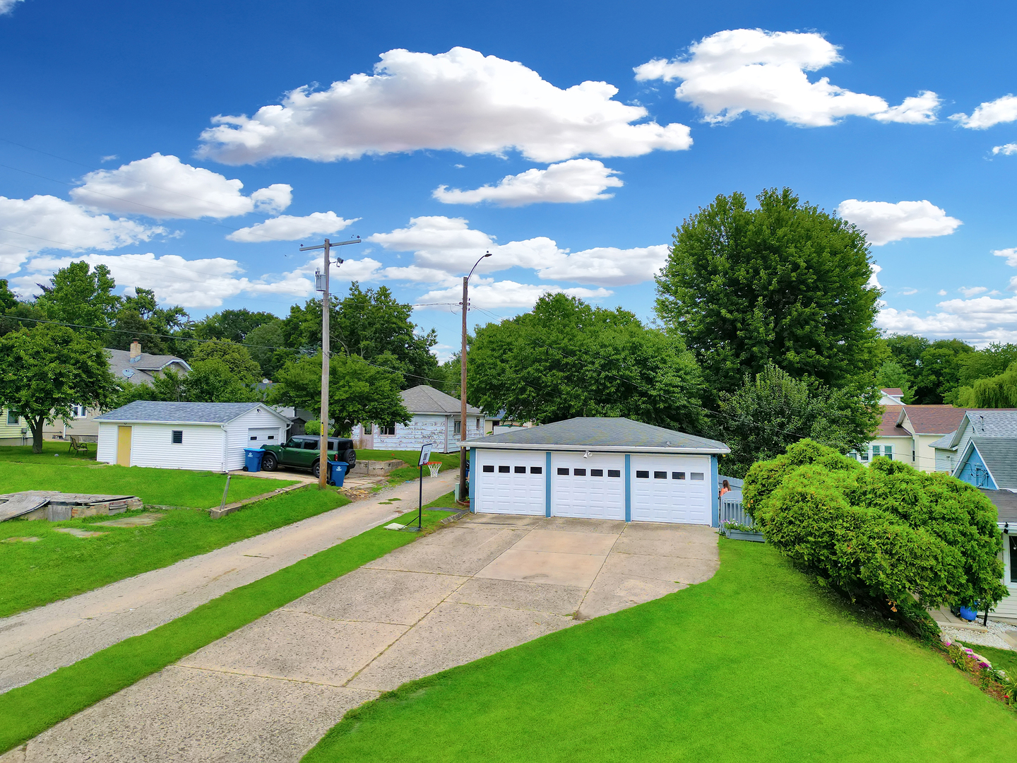 306 E Iowa Street