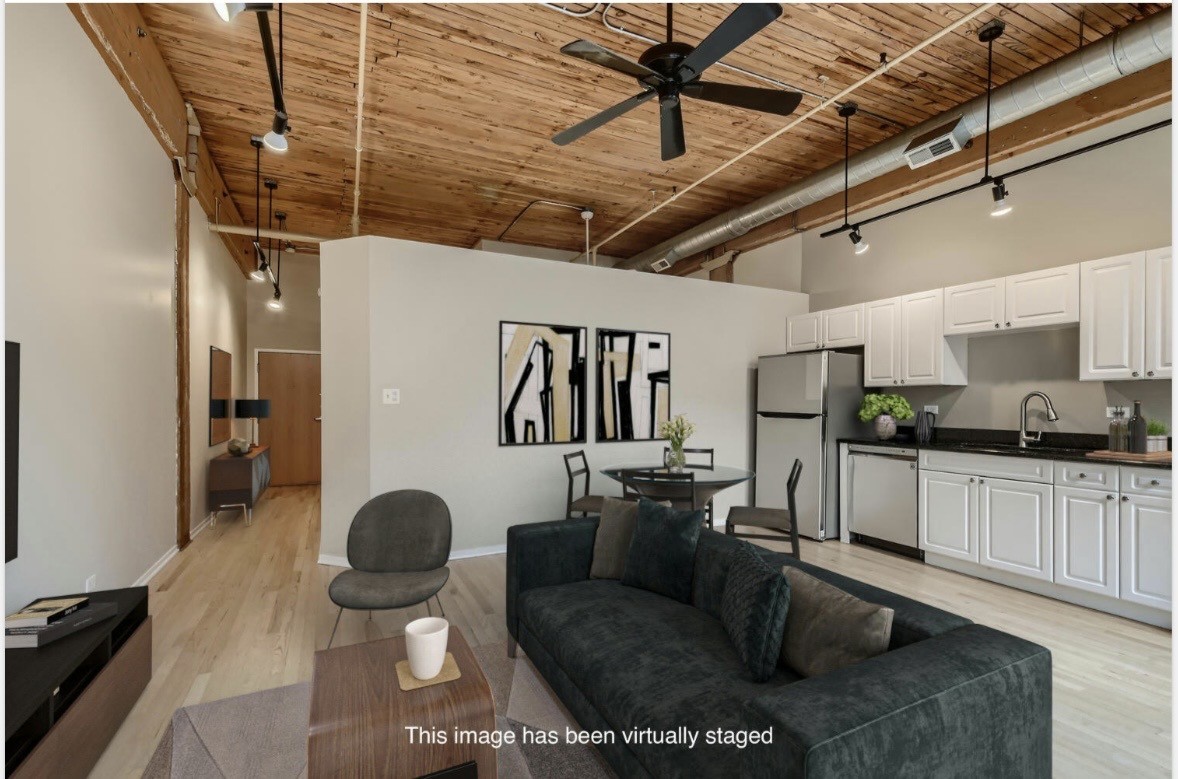 1801 S Michigan Avenue 302