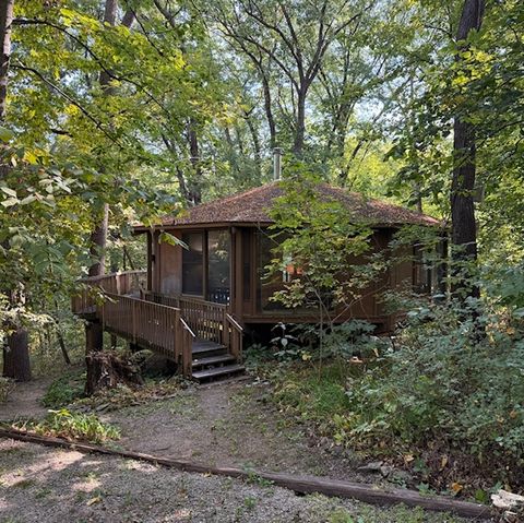 Photo of 2 Lost Ridge Lane, Galena, IL 61036 (MLS # 12476075)