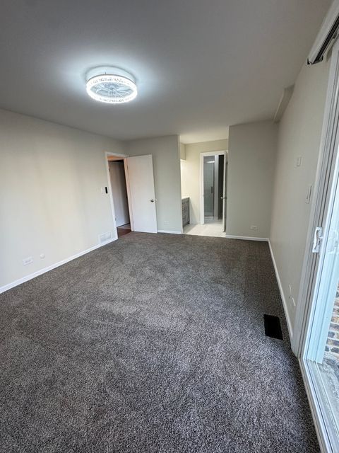 Tiny photo for 1820 W Surrey Park Lane #1B, Arlington Heights, IL 60005 (MLS # 12523476)