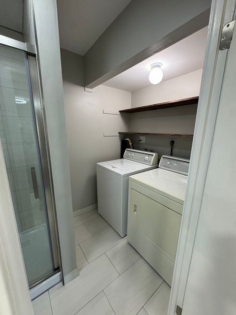 Tiny photo for 1820 W Surrey Park Lane #1B, Arlington Heights, IL 60005 (MLS # 12523476)