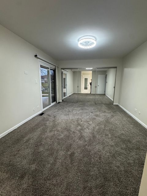 Tiny photo for 1820 W Surrey Park Lane #1B, Arlington Heights, IL 60005 (MLS # 12523476)