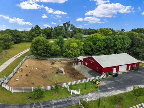 Tiny photo for 7830 N Pillow Hill Road, Spring Grove, IL 60081 (MLS # 12487256)