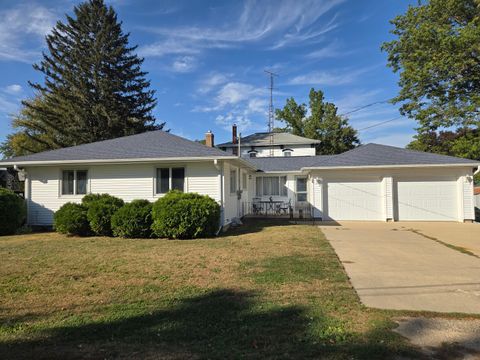 Photo of 109 S Ridge Road, Shannon, IL 61078 (MLS # 12489016)