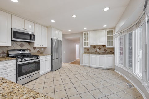 Tiny photo for 2206 W LAWRENCE Lane, Mount Prospect, IL 60056 (MLS # 12788981)