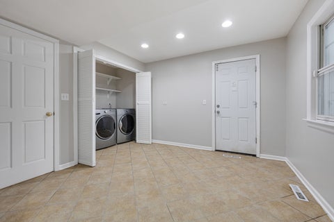 Tiny photo for 2206 W LAWRENCE Lane, Mount Prospect, IL 60056 (MLS # 12788981)