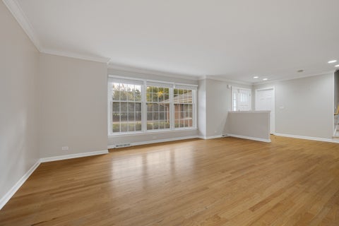 Tiny photo for 2206 W LAWRENCE Lane, Mount Prospect, IL 60056 (MLS # 12788981)