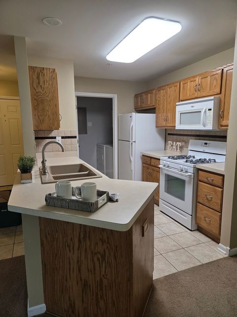 Tiny photo for 20301 S Pine Hill Road #2D, Frankfort, IL 60423 (MLS # 12660126)
