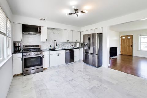 Tiny photo for Des Plaines, IL 60018 (MLS # 12620281)
