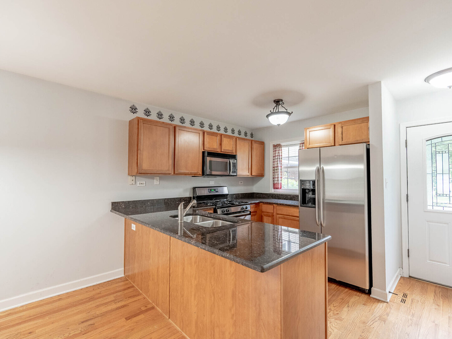 525 W Washington Avenue 9