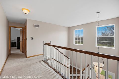 Tiny photo for 2110 Summerlin Drive, Aurora, IL 60503 (MLS # 12594391)