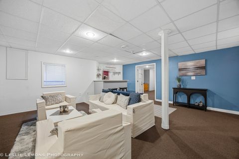 Tiny photo for 2110 Summerlin Drive, Aurora, IL 60503 (MLS # 12594391)