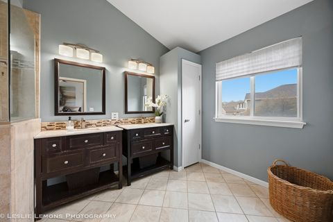 Tiny photo for 2110 Summerlin Drive, Aurora, IL 60503 (MLS # 12594391)