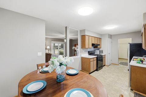 Tiny photo for 1106 Lovell Court, Elk Grove Village, IL 60007 (MLS # 12577740)