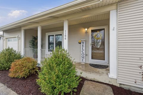 Tiny photo for 1106 Lovell Court, Elk Grove Village, IL 60007 (MLS # 12577740)