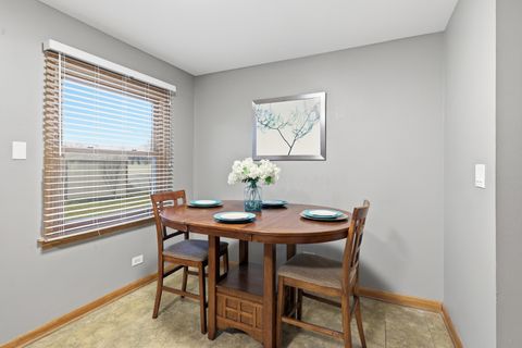 Tiny photo for 1106 Lovell Court, Elk Grove Village, IL 60007 (MLS # 12577740)