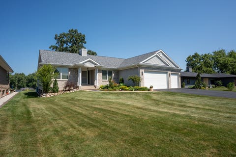 Tiny photo for 9508 SHORE Drive, Machesney Park, IL 61115 (MLS # 12703326)