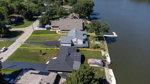 Tiny photo for 9508 SHORE Drive, Machesney Park, IL 61115 (MLS # 12703326)