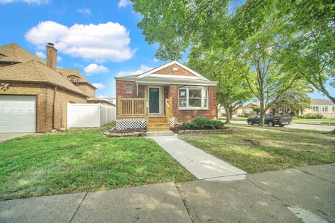Photo of 8425 S Homan Avenue, Chicago, IL 60652 (MLS # 12757196)