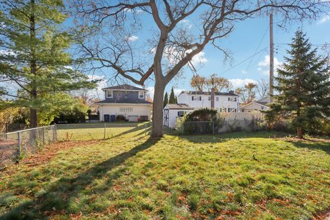 Tiny photo for 866 Clark Lane, Des Plaines, IL 60016 (MLS # 12519519)