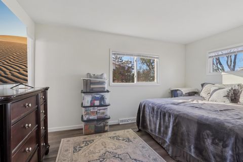 Tiny photo for 866 Clark Lane, Des Plaines, IL 60016 (MLS # 12519519)