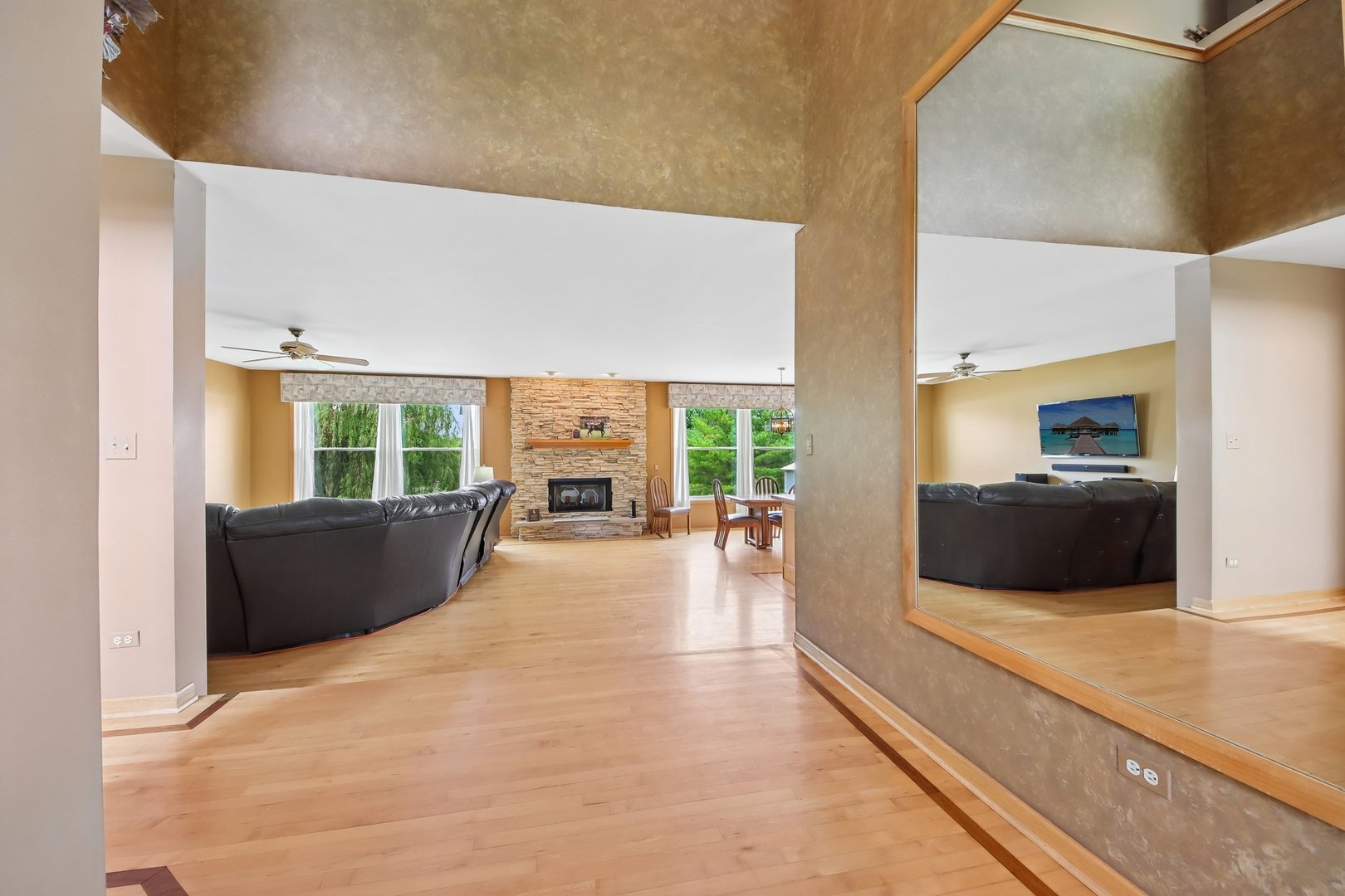3809 Standish Road