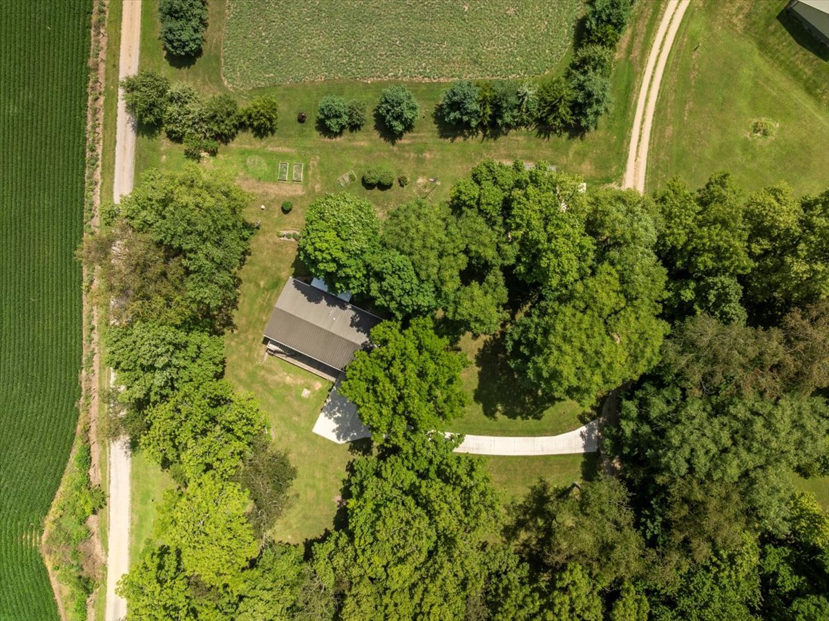 15938 E 550 North Road
