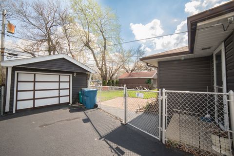 Tiny photo for 8953 S Corcoran Road, Hometown, IL 60456 (MLS # 12619072)