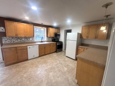 Tiny photo for 440 W Meadow Avenue, Lombard, IL 60148 (MLS # 12610015)