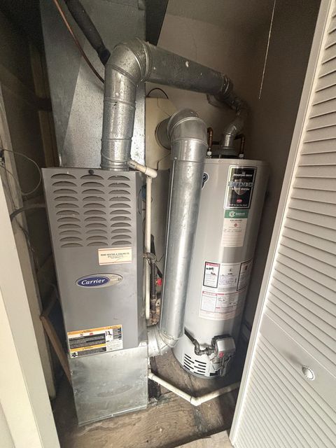 Tiny photo for 440 W Meadow Avenue, Lombard, IL 60148 (MLS # 12610015)