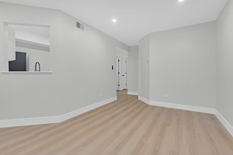 Tiny photo for 10347 Dearlove Road #302, Glenview, IL 60025 (MLS # 12604791)