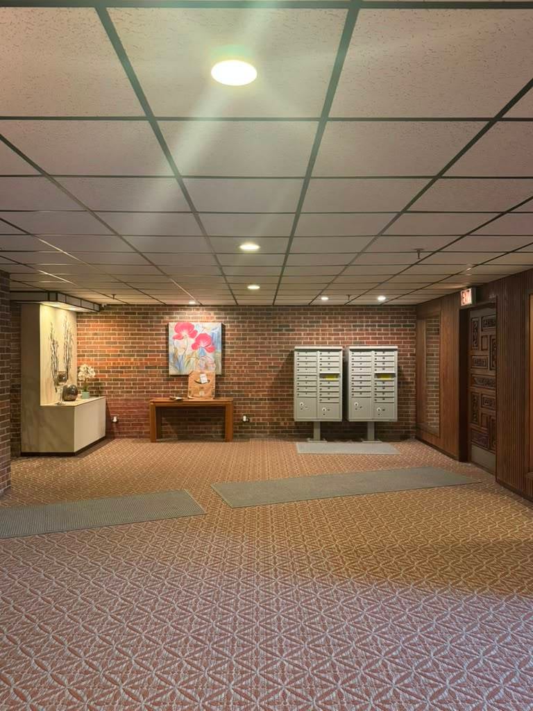 120 S Spruce Avenue 407