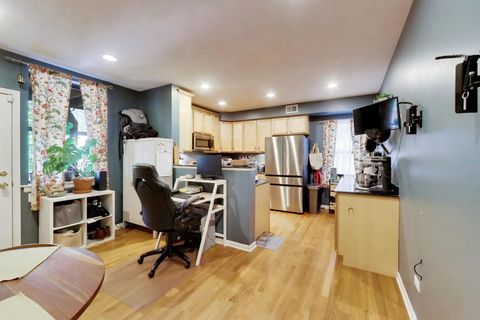 Tiny photo for 7311 N HONORE Street #2, Chicago, IL 60626 (MLS # 12638966)