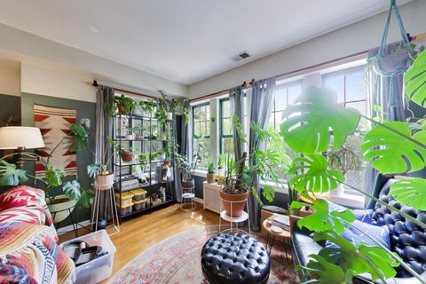 Tiny photo for 7311 N HONORE Street #2, Chicago, IL 60626 (MLS # 12638966)