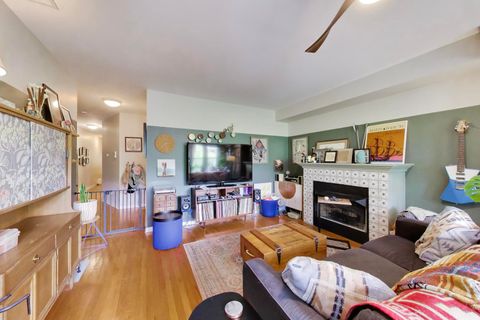 Tiny photo for 7311 N HONORE Street #2, Chicago, IL 60626 (MLS # 12638966)