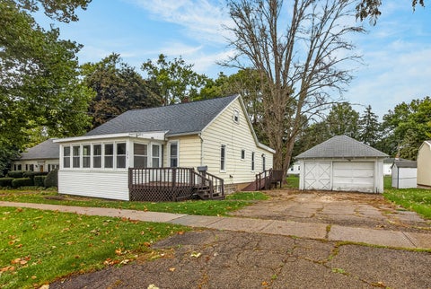 Photo of 206 W Main Street, Mount Morris, IL 61054 (MLS # 12783388)