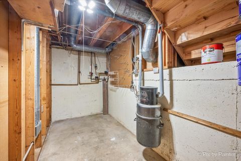 Tiny photo for 262 Woodville Lane, Schaumburg, IL 60193 (MLS # 12635412)