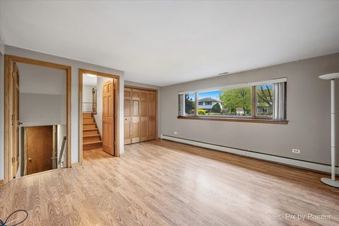 Tiny photo for 262 Woodville Lane, Schaumburg, IL 60193 (MLS # 12635412)