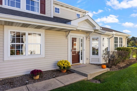 Tiny photo for 16146 Huron Street, Crest Hill, IL 60403 (MLS # 12771360)
