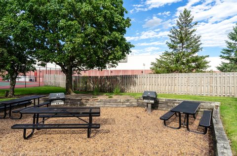 Tiny photo for 11 OAK CREEK Drive #1120, Buffalo Grove, IL 60089 (MLS # 12683647)