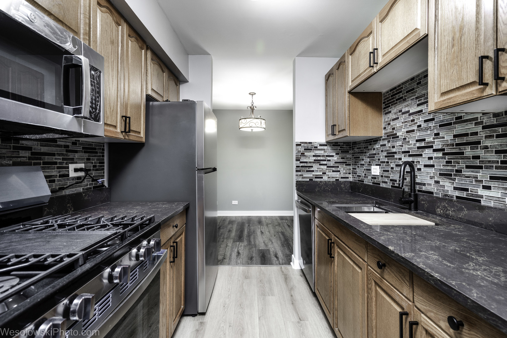 11 OAK CREEK Drive 1120