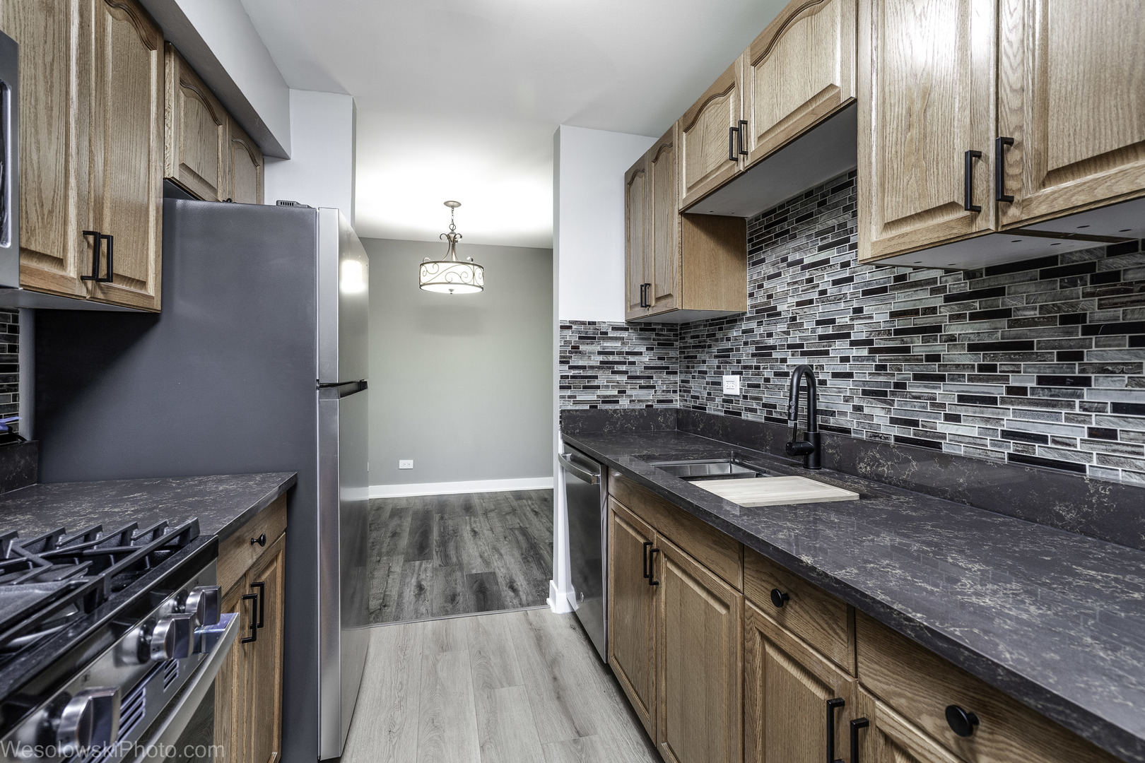 11 OAK CREEK Drive 1120