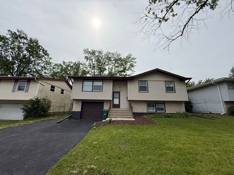 Photo of 17002 Central Park Avenue, Hazel Crest, IL 60429 (MLS # 12653581)