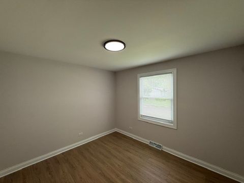 Tiny photo for 17002 Central Park Avenue, Hazel Crest, IL 60429 (MLS # 12653581)