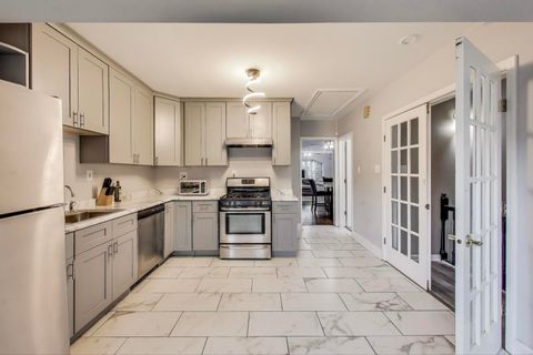 Tiny photo for 1007 Ferdinand Avenue, Forest Park, IL 60130 (MLS # 12397802)