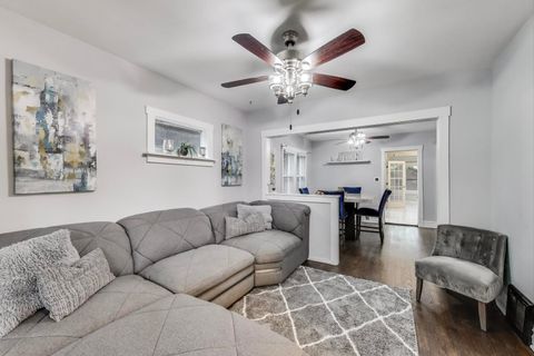 Tiny photo for 1007 Ferdinand Avenue, Forest Park, IL 60130 (MLS # 12397802)