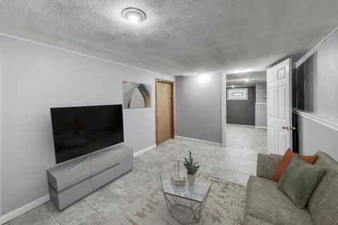 Tiny photo for 1007 Ferdinand Avenue, Forest Park, IL 60130 (MLS # 12397802)